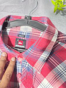 Quik silver Classic Red Plaid Long Sleeve Shirt