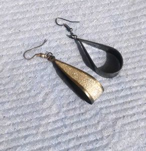 Sparkly Teardrop Earrings