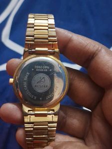 vintage  Gold Tone Westar Quartz Watch not working