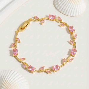 Viral Tulip Bracelet