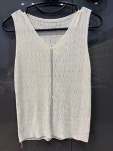 Sparkly V-Neck Sleeveless Knit Top