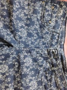 Printed denim Shorts 30 Size