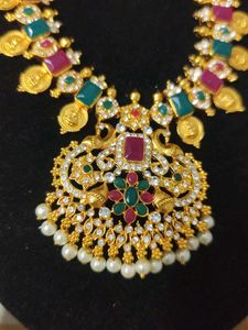 Exquisite Kundan &amp; Pearl Necklace Set