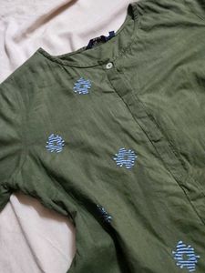 Green Embroidered Kurta