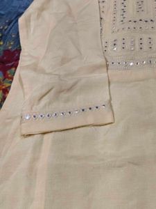 Elegant Yellow Embellished Kurta