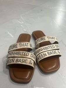 Graphic Print Slide Sandals