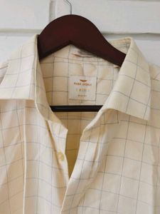 Park Avenue 100% cotton Men's Checked Casual Shirt