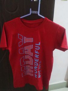 "Boys Red Graphic T-shirt