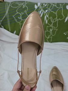 Elegant Rose Gold Flats