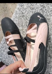 Puma Ballet Flats - Black & Pink