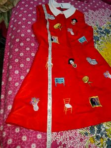 women dress with tags