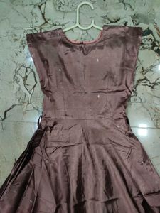 Elegant Silk Blend Ethnic Gown