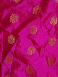 Beautiful dark Pink Banarasi Silk dupatta