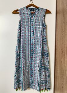 Sleeveless Multicolour Kurta (S) 💙❤️