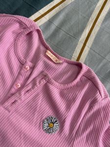 Cute Pink Ribbed Daisy Top