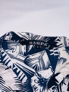 Chic Tropical Print Button-Up Shirt