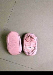 baby booties  upto 9 months