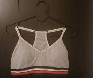 🎀🌸Tommy Hilfiger_Padded Sports Bra🌸🎀