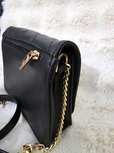Fastrack Chic Quilted Black Crossbody Bag