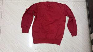 mahroon sweatshirt for 6 to 8 year
