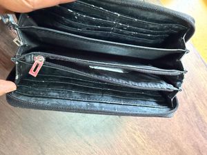 Original Guess Black Monogram Wallet