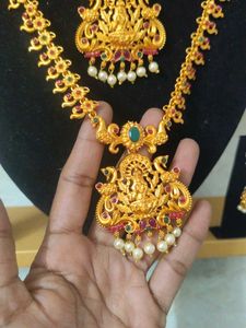Stunning Gold Plated Necklace Set