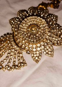 Sparkling Floral Mangalsutra
