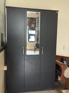 3 Door Wardrobe with Mirror