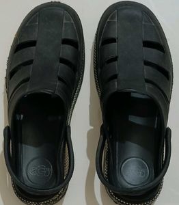 Black Clog-Style Sandals