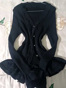 Black Ruffle Knit Cardigan 🐈‍⬛️🎼