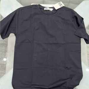Zara Tshirt Plain Black M Size