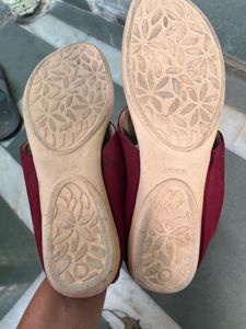 Stylish Burgundy Jutti Flats
