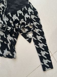 Chic Houndstooth Wrap Dress with Belt