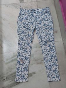 Floral Print Slim Fit Pants