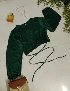 Elegant Green Satin Crop Top💚✨🍷