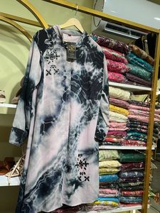 Stylish Tie-Dye Kurta with Embellishments