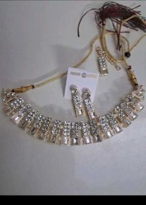 Stunning Multi-Color Stone Necklace Set