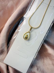 Elegant Pendant Necklace (Anti-Tarnish Finish)