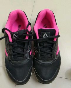 Reebok Black &amp; Pink Sports Shoes