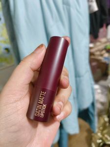 UN3 Lakme Ultimate Glam Lipstick - Satin Matte