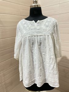 Oversized White Embroidered Cotton Kurta