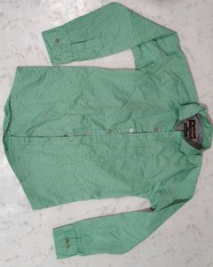 Men's Green Printed Button-Up Shirt