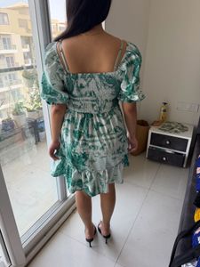 Chic Tropical Print Dress