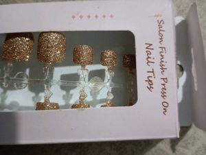 Sparkling Gold Glitter Toe Nails