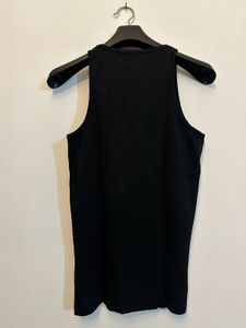 Basic Black Tank Top 🇩🇪