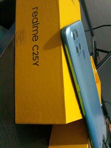 Realme C25Y - Excellent Condition!
