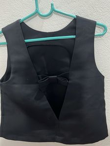 Sleek Black  backless Crop Top