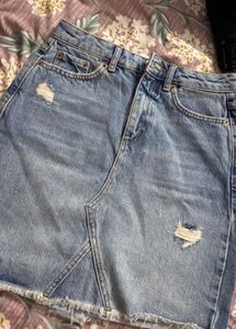 denim skirt