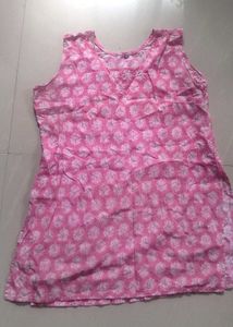 Pink Floral Sleeveless Kurta
