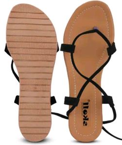 Stylish Black Lace-Up Gladiator Sandals